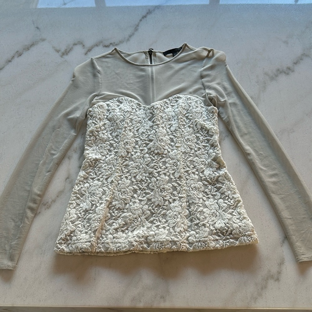 Sexy Top by Joes Jeans with a sheer upper half/sleeves and lace bottom size XS
